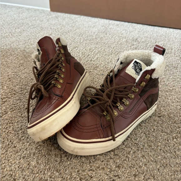 Like New Vans Boots - Picture 6 of 6
